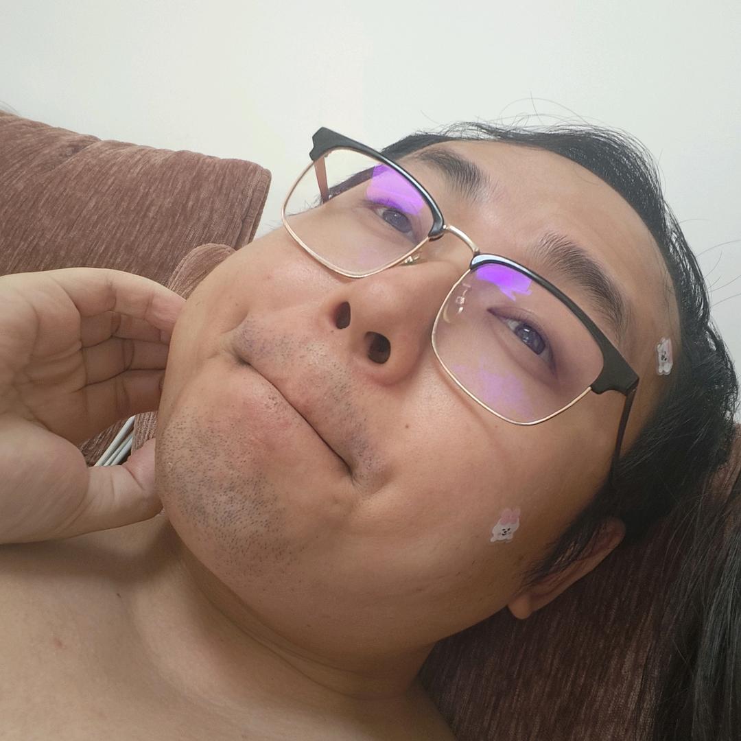 欣然小盆友