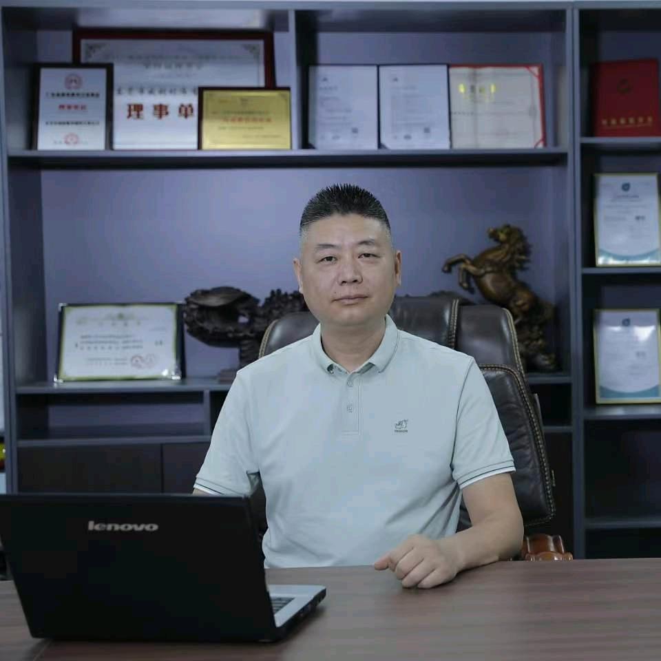 李望（广东威丽衬布无纺布）