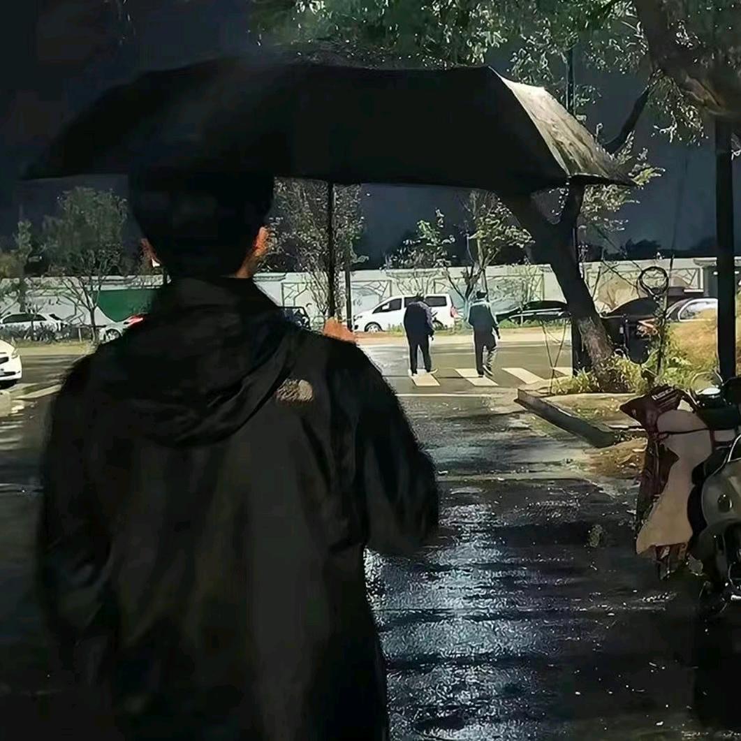 老猫念诗
