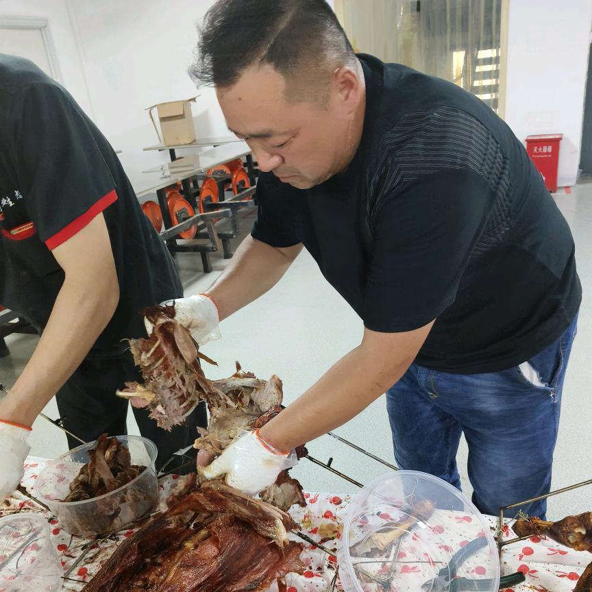 开封尉氏烤全羊--磊哥