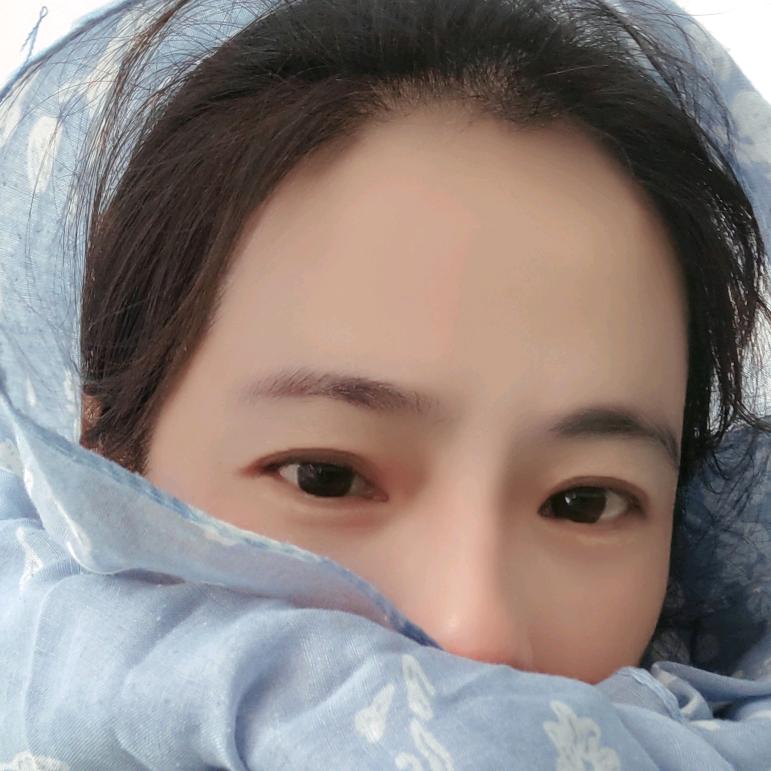 半^ω^ 颗٩(๛ ˘ ³˘)۶♥糖