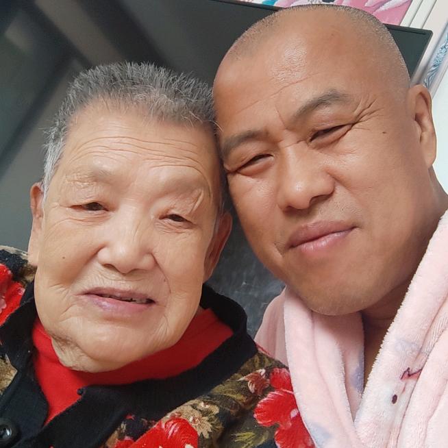 三哥和老妈（的简单生活）