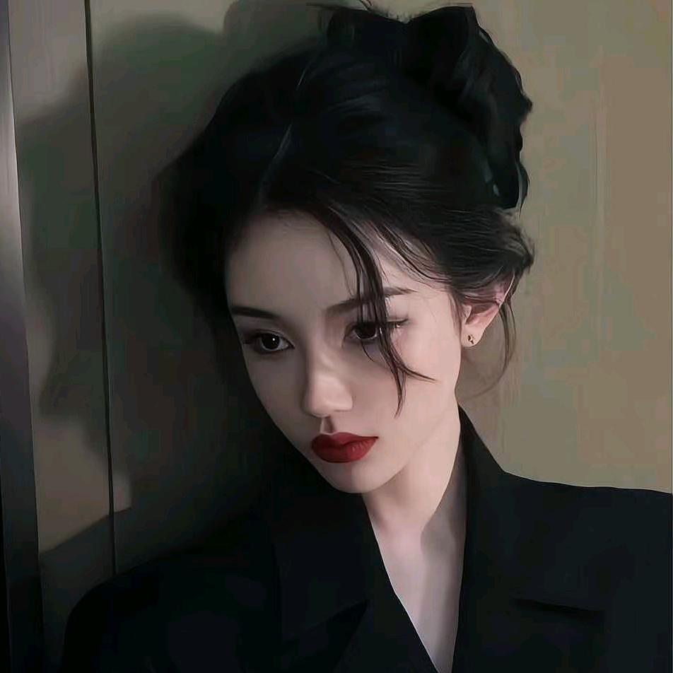 人比花憔悴