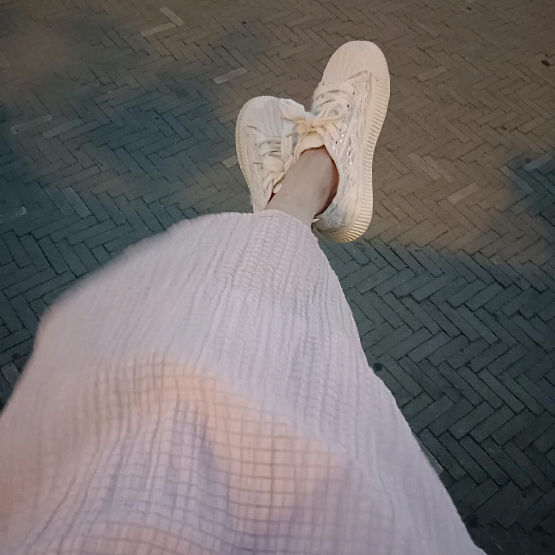 758