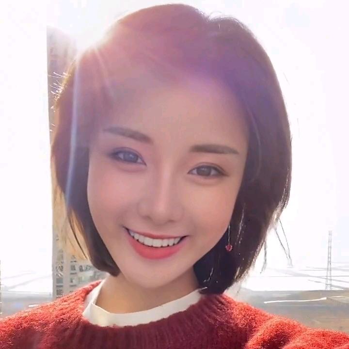 奕彩萱阳