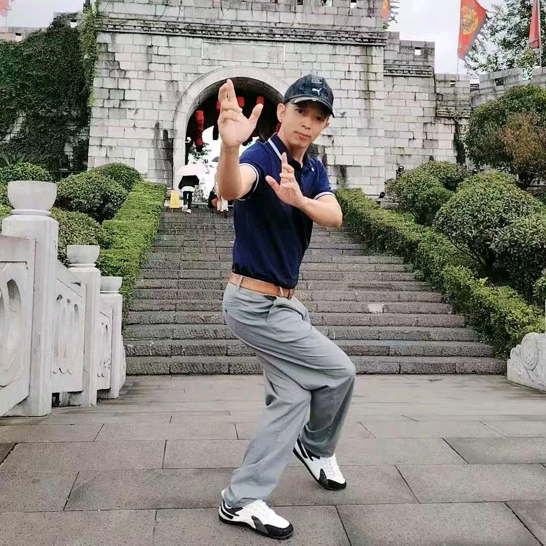 艳阳天