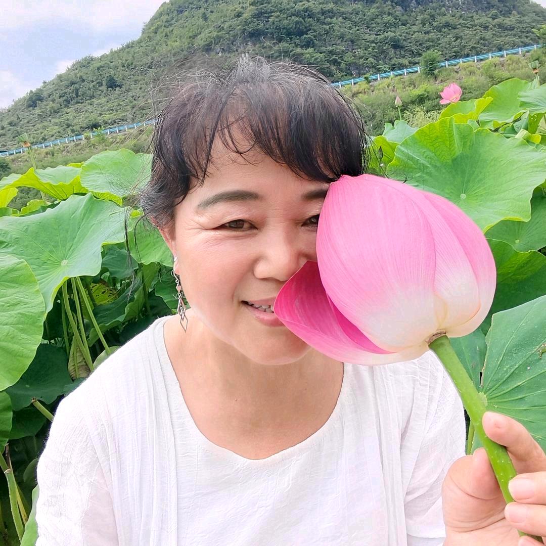 兴  翠