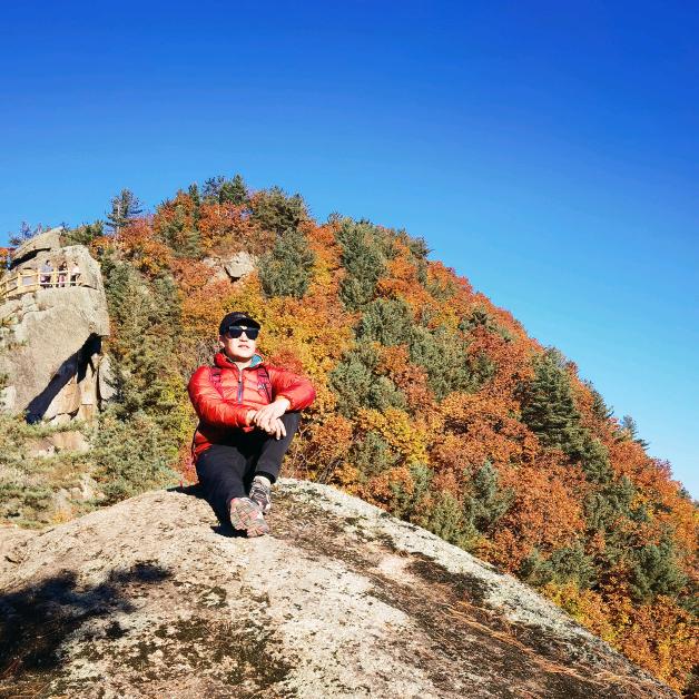 海伦铂川旅行社  和平