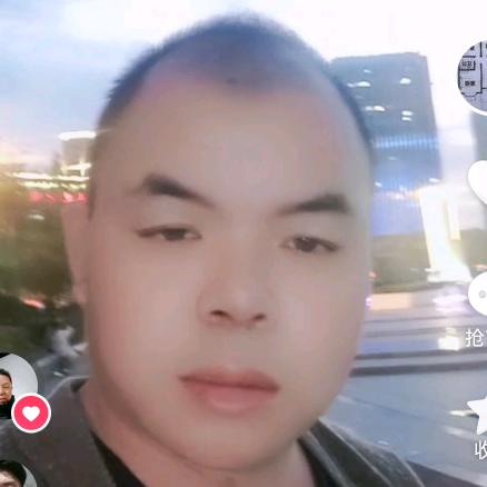 留念的身影