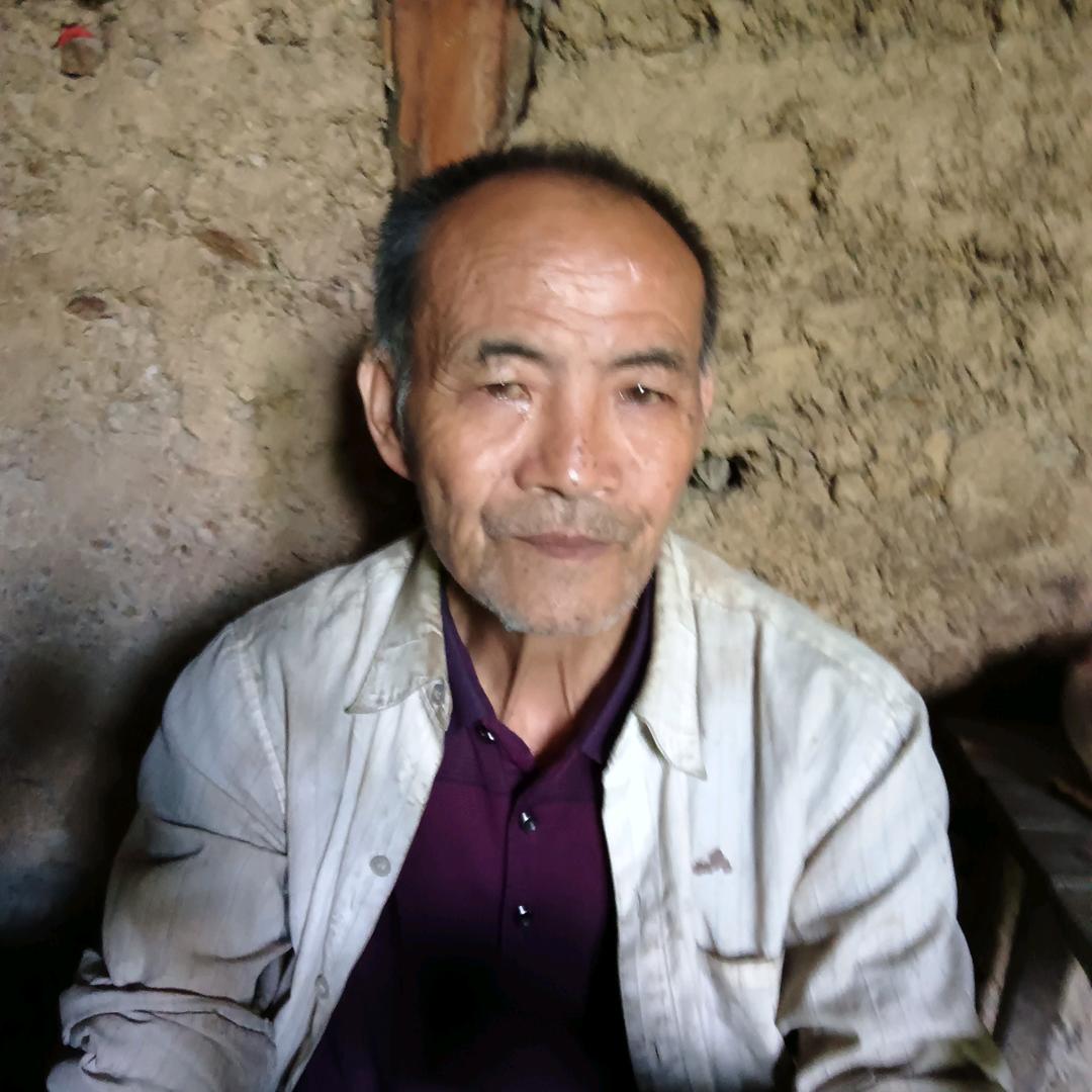 肖1