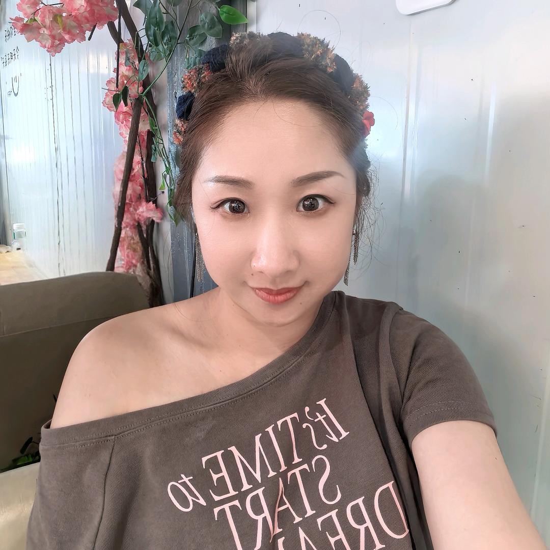 牛奶味的小婷子