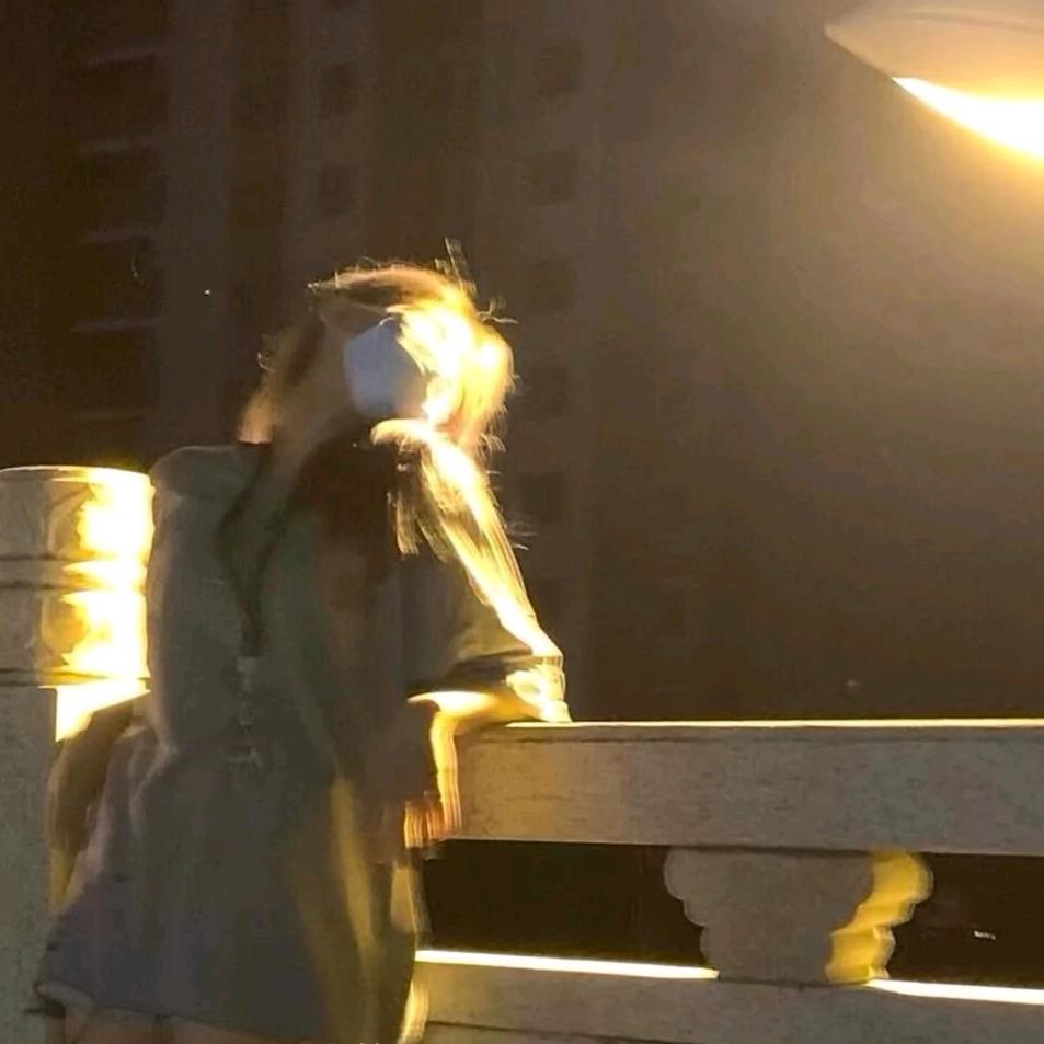 晚晚爱睡觉💤