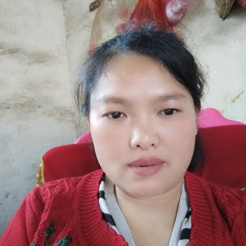 杨彩