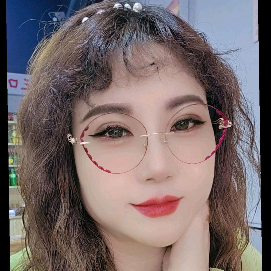 单身老太婆《全球急寻老头守护》