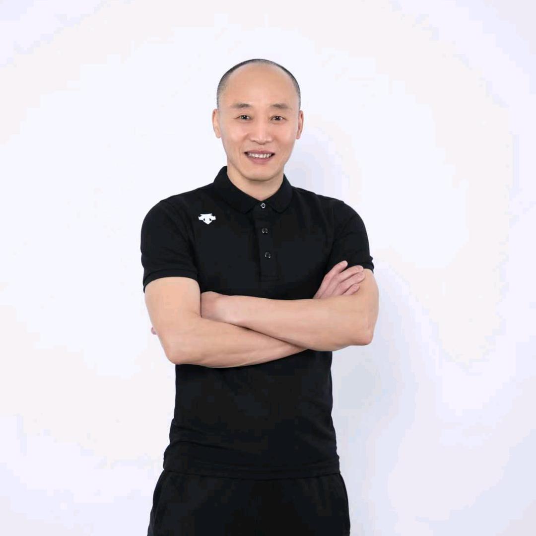 小伙普拉提