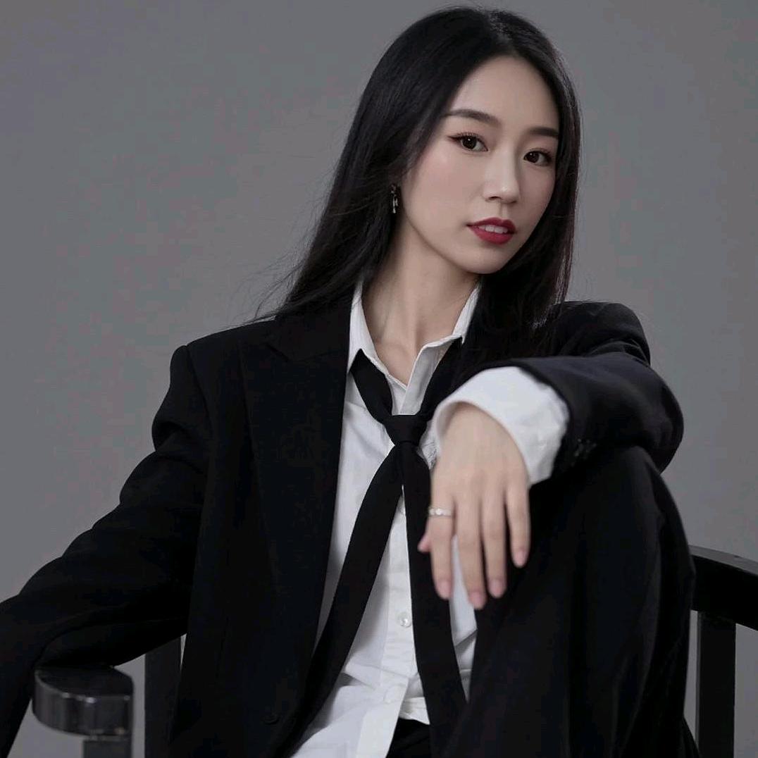 🍀浅笑嫣然（燕儿姐）