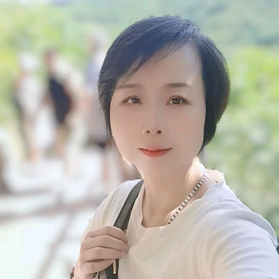 欣彤萌宠