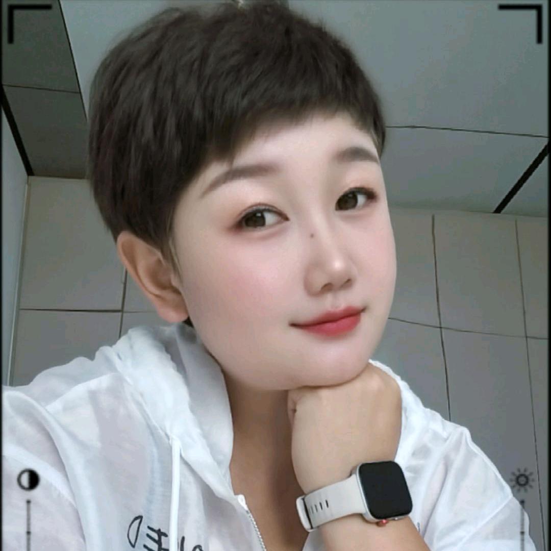 人间清醒小胖妞