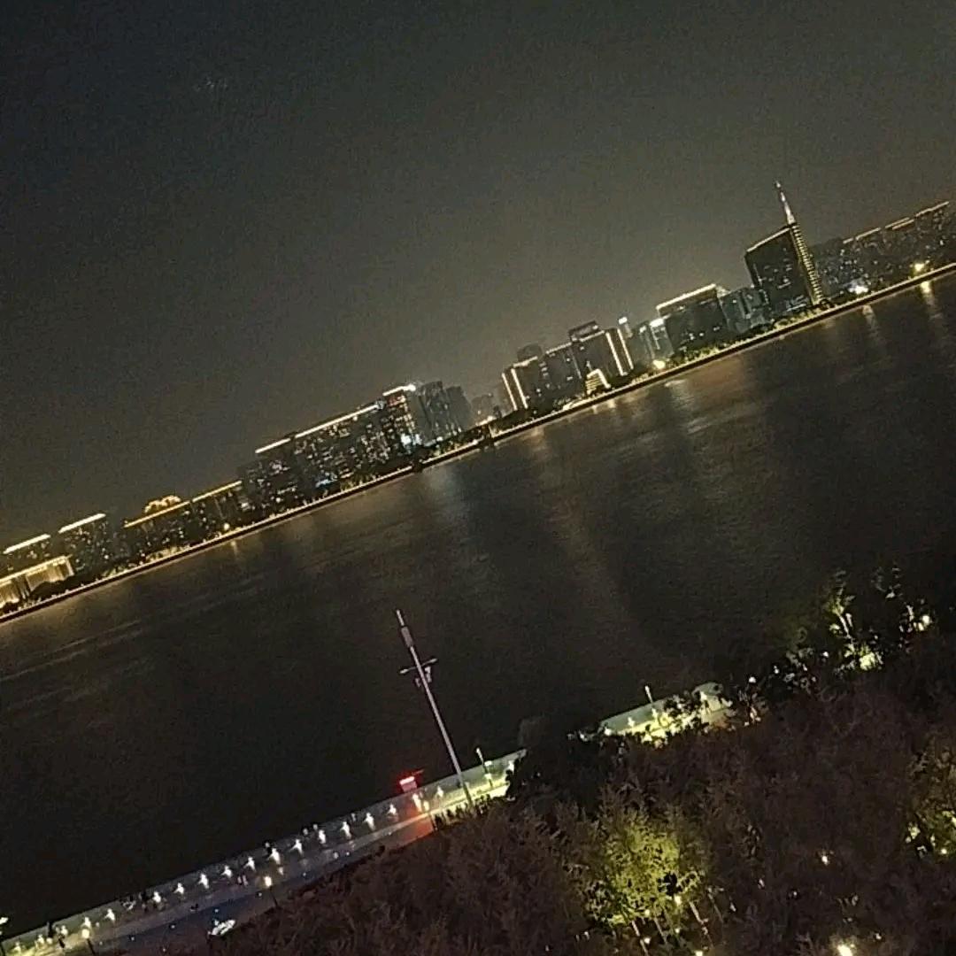 偷喝一口海💅🏼