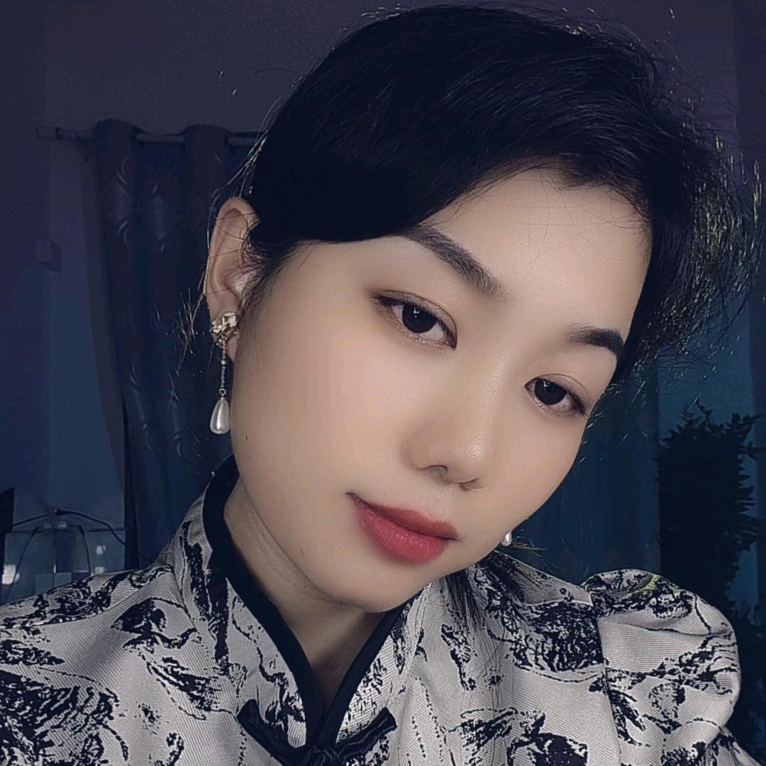 容儿巜抖音女神经》