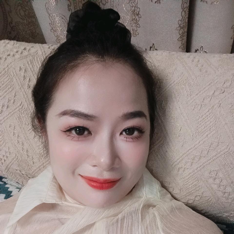 在广西做演艺与培训的刘清香