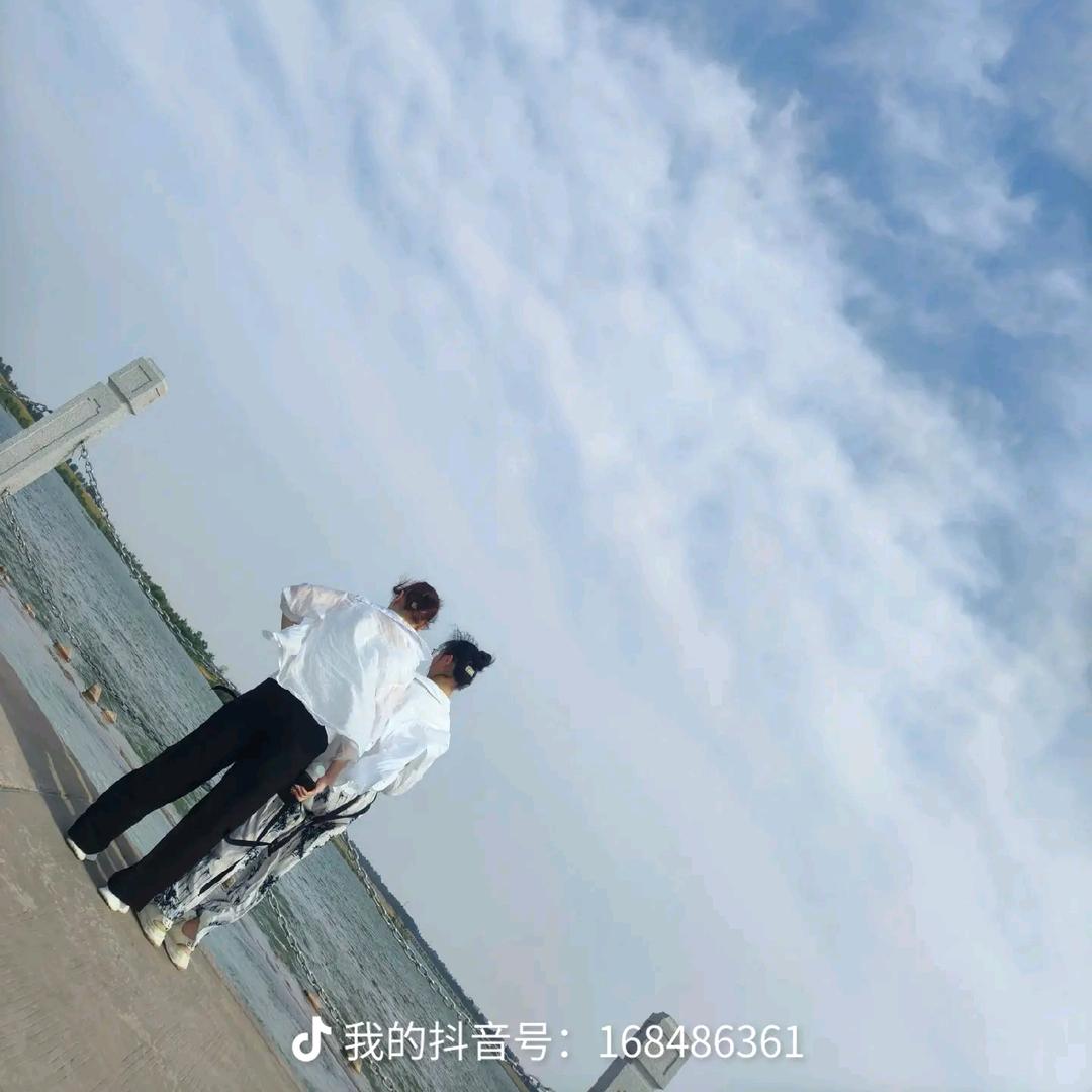 张倩