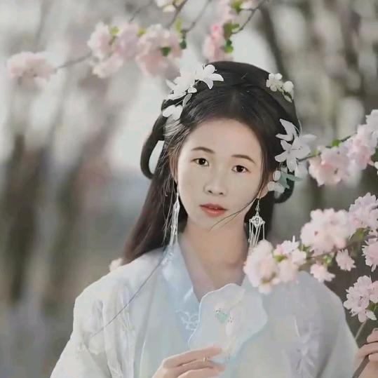 ღএ᭄ꦿ࿐故街老酒ღএ᭄ꦿ࿐
