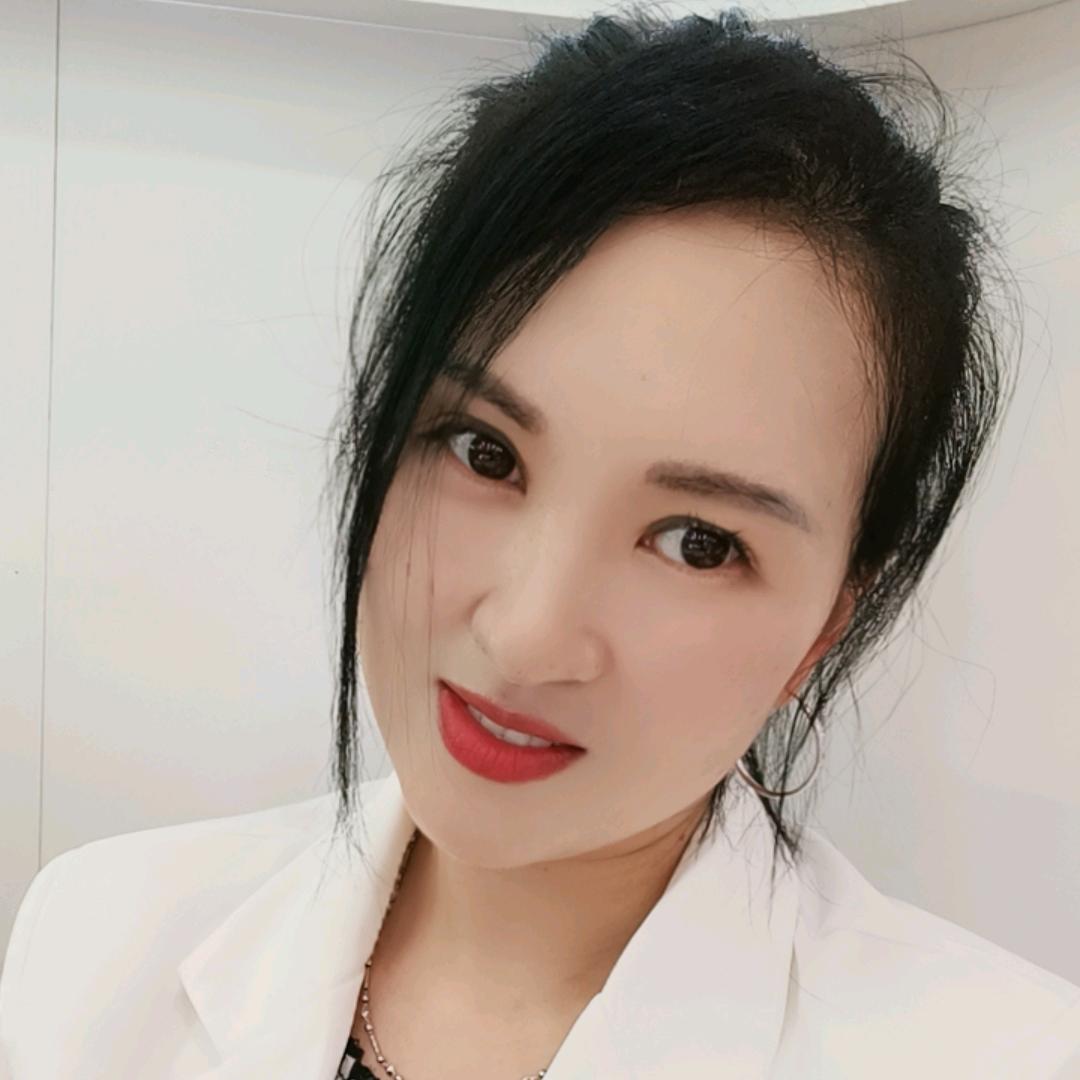 彩儿😎