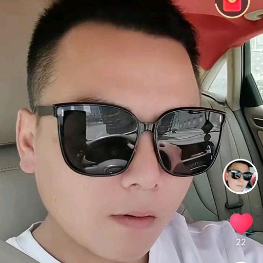 小汤哥