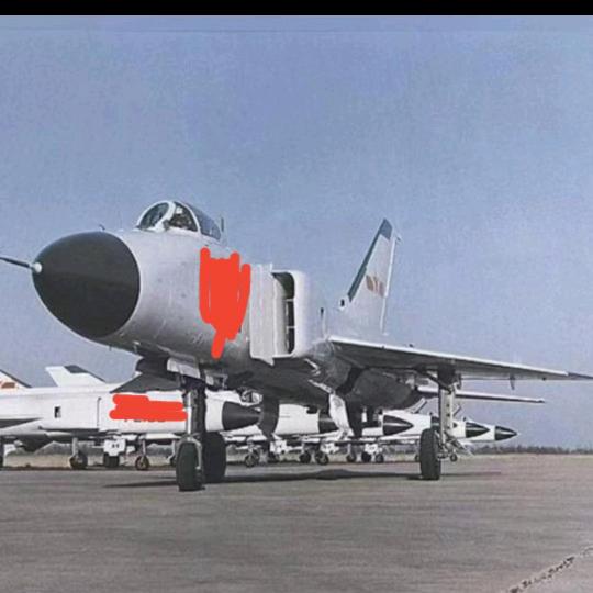 出门搬砖的大叔