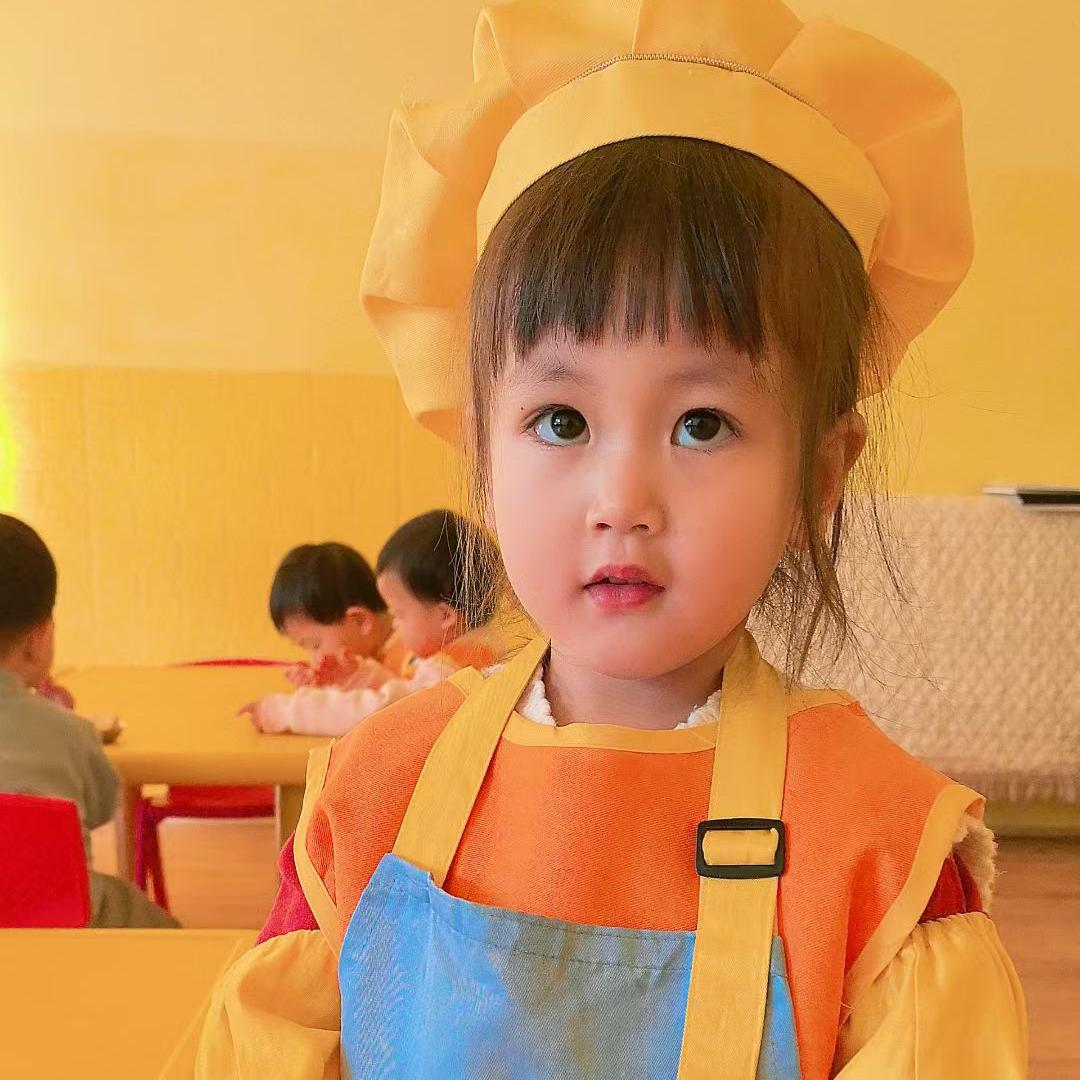 爱笑的小婉婷（婷✌）