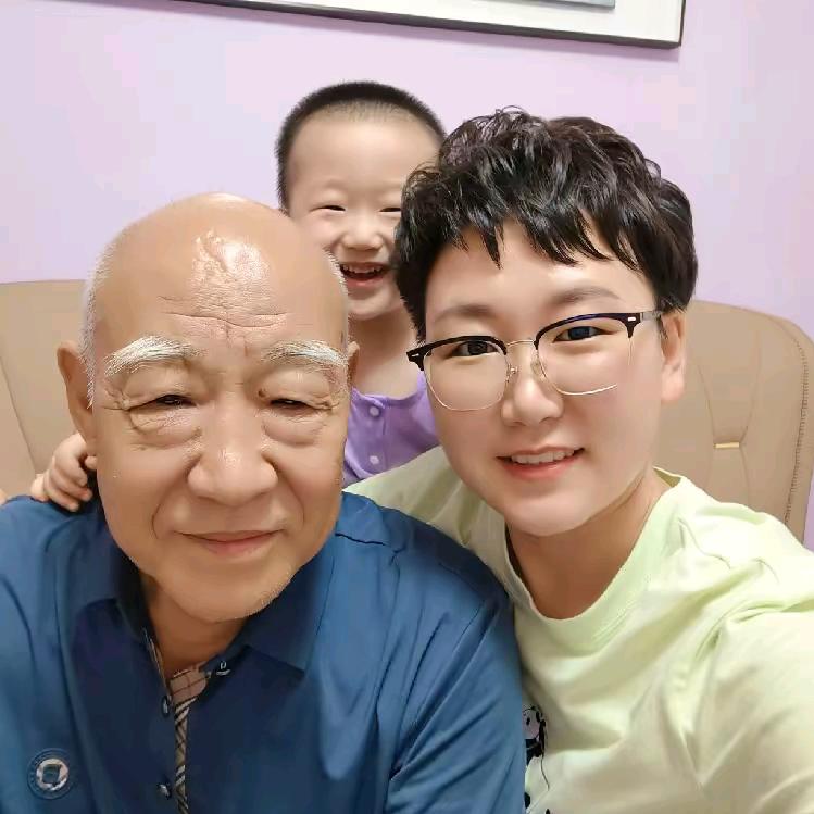 涵泽爸妈（老李和小韩）@抖音