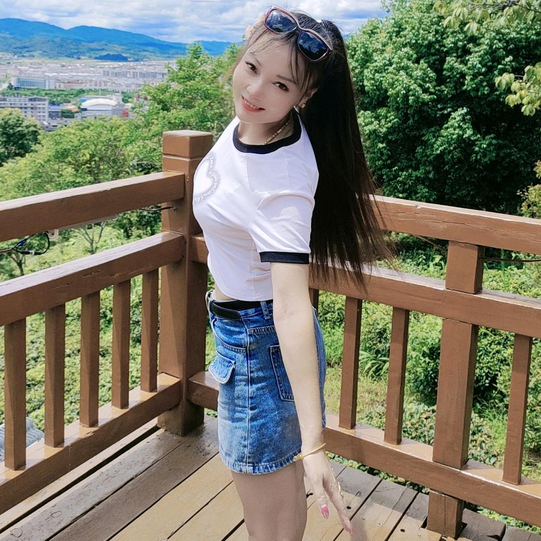 ༺💰何包໊ཀྃ塞满钱এ᭄