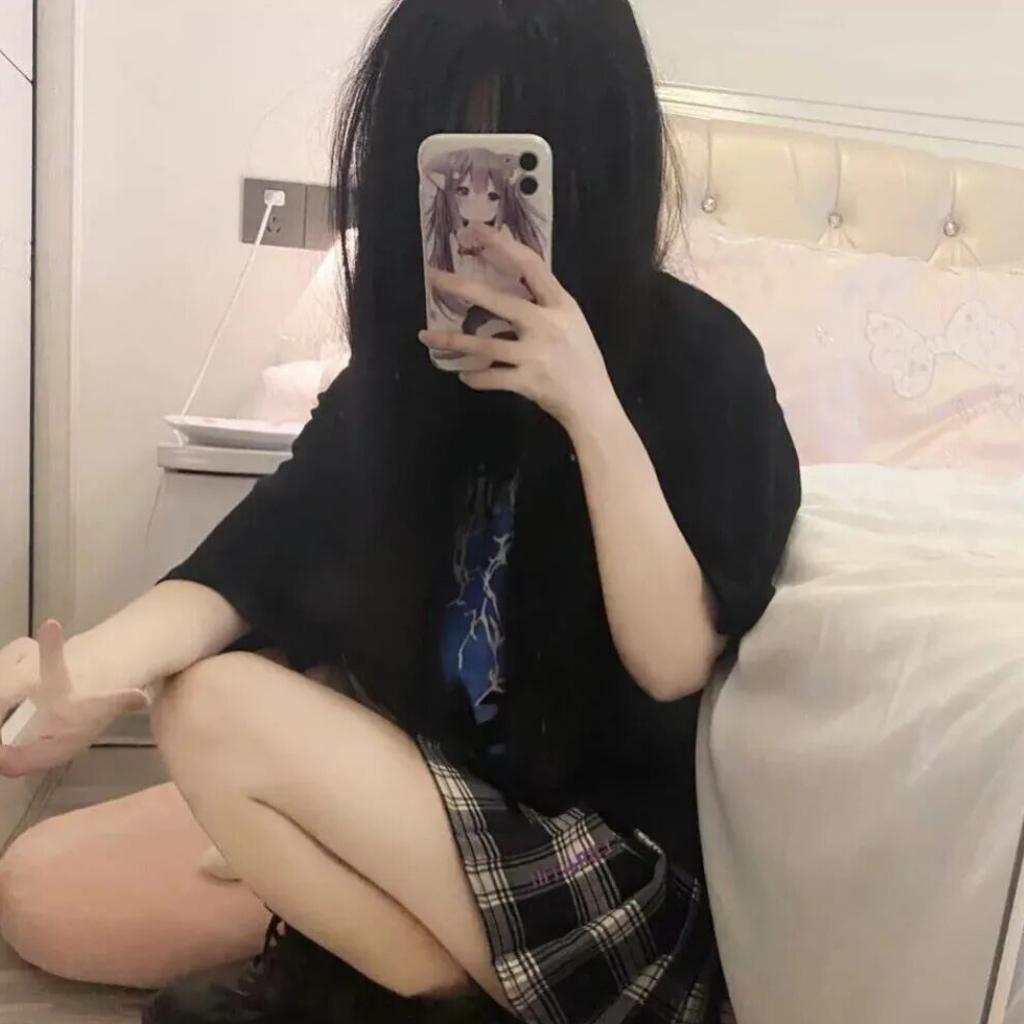 在偷听