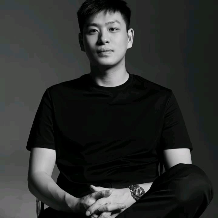 秦磊（时尚穿搭）