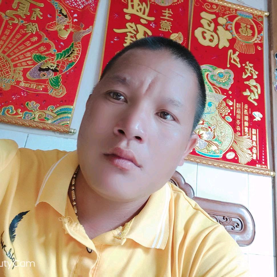 㣻罖