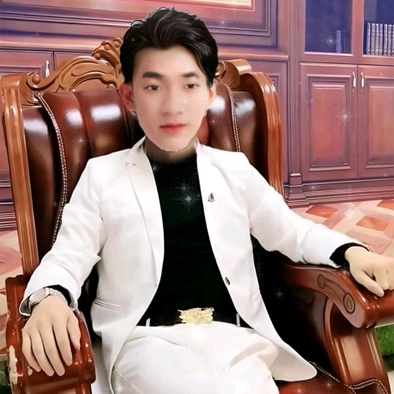 亿万富翁 稳重踏实