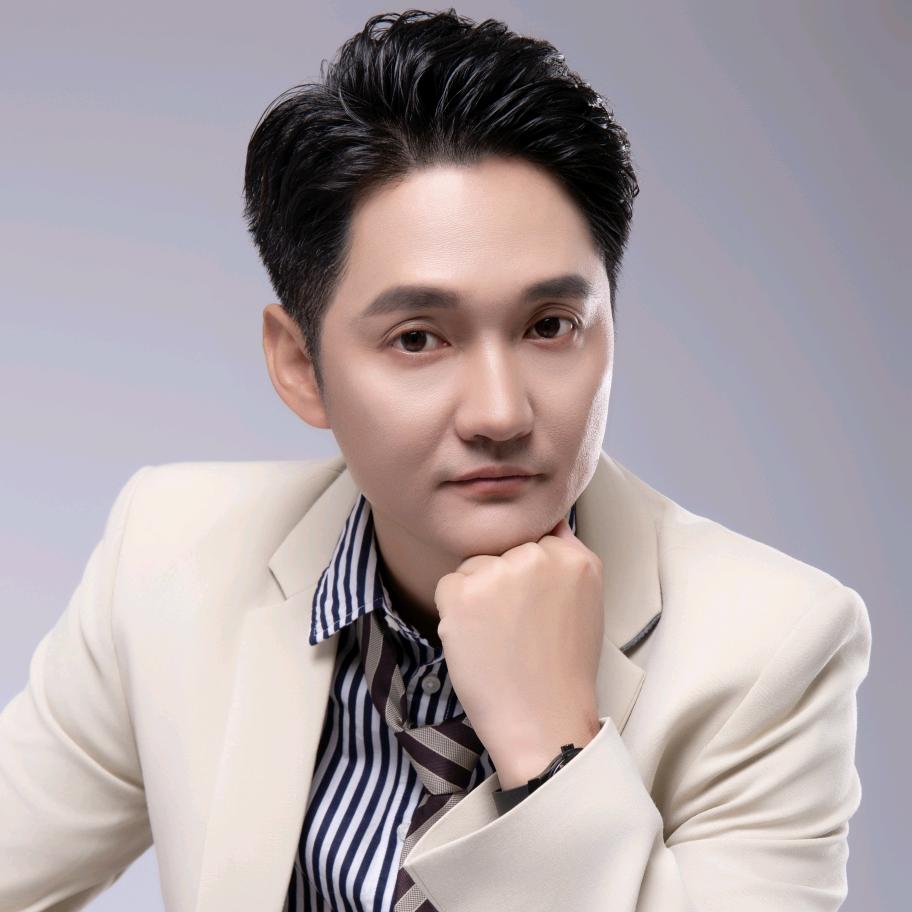 做美业的80后大叔