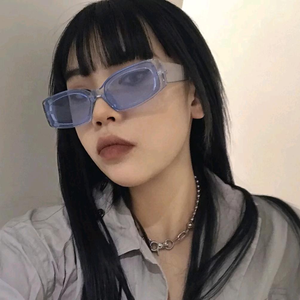躲·