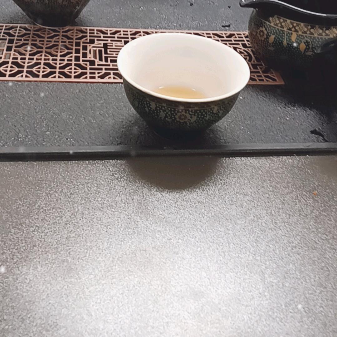 刘耀予艺兴珠宝优品店