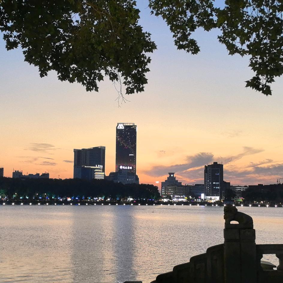 努力努力接着努力