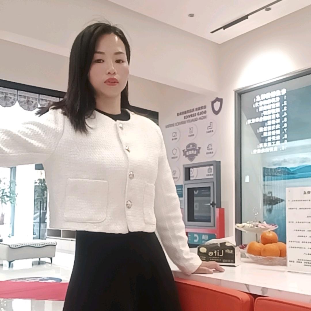 颖💋颖👈丫