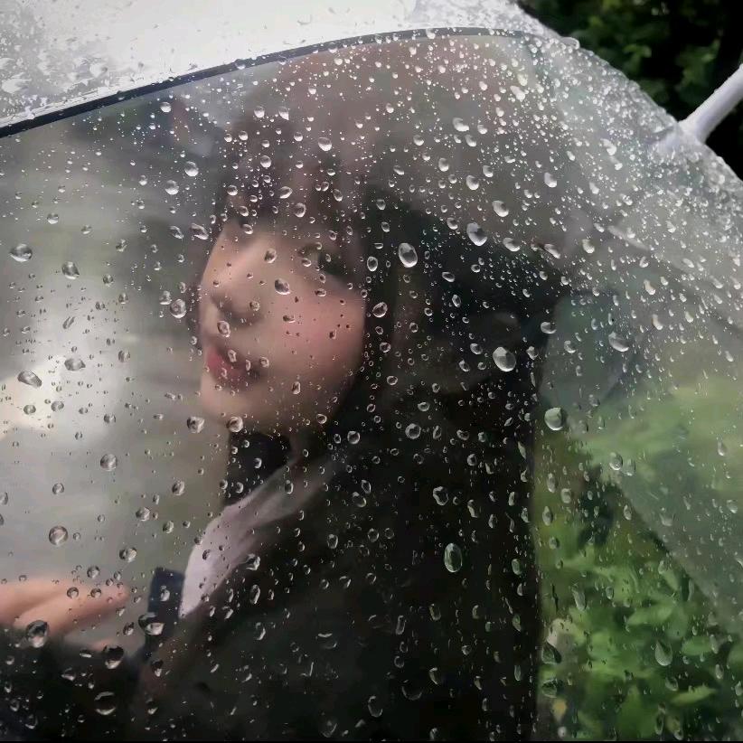 就像下雨时