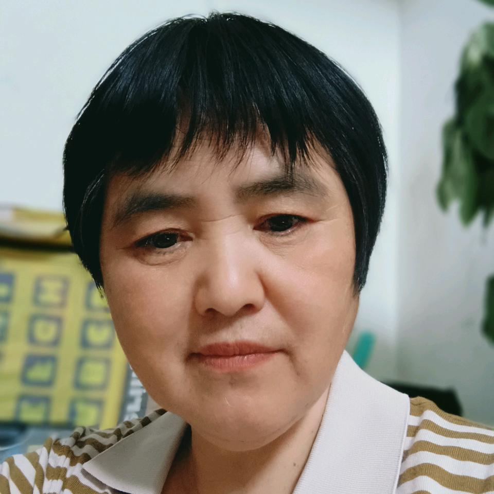 黄灿