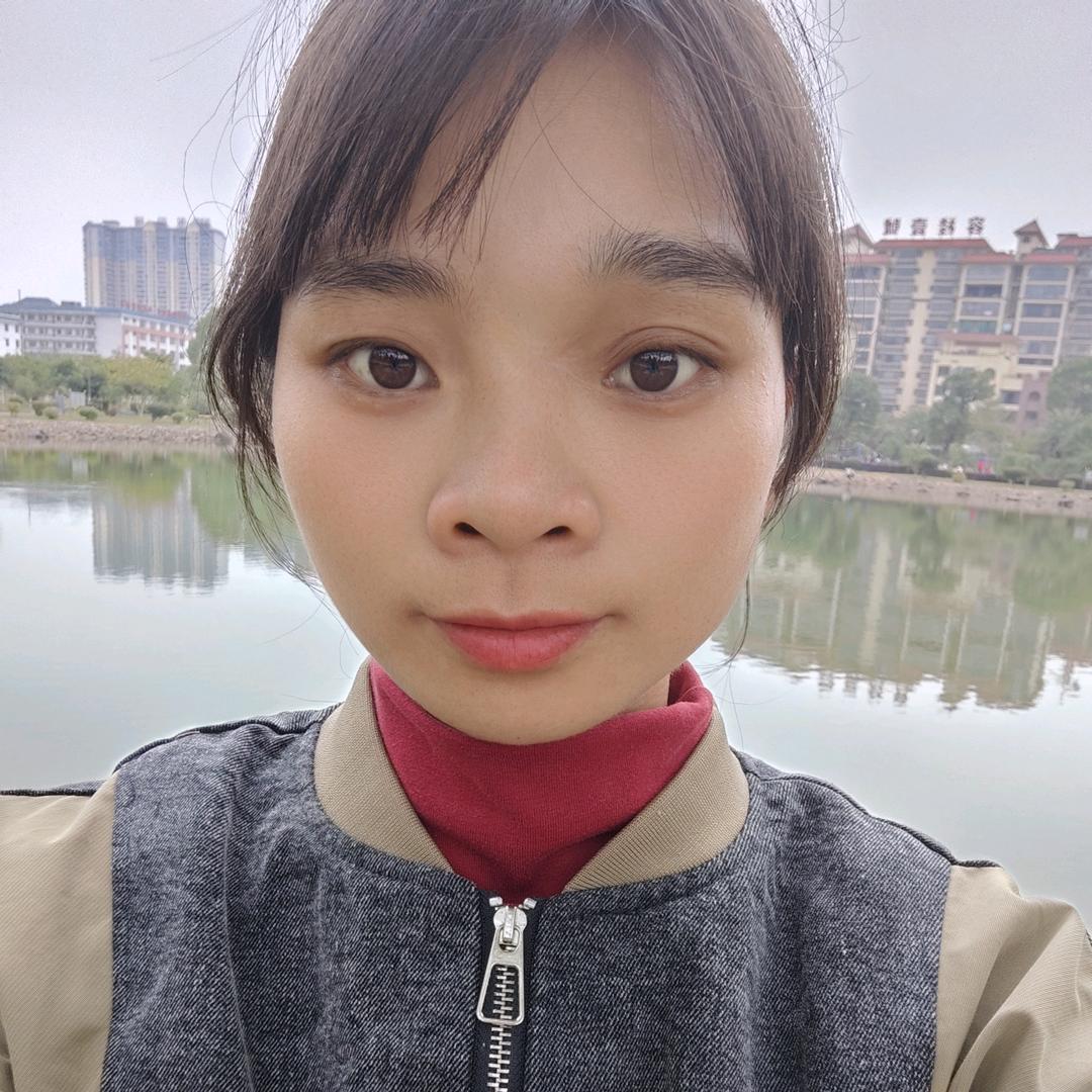 思思(๑❛ᴗ❛๑)