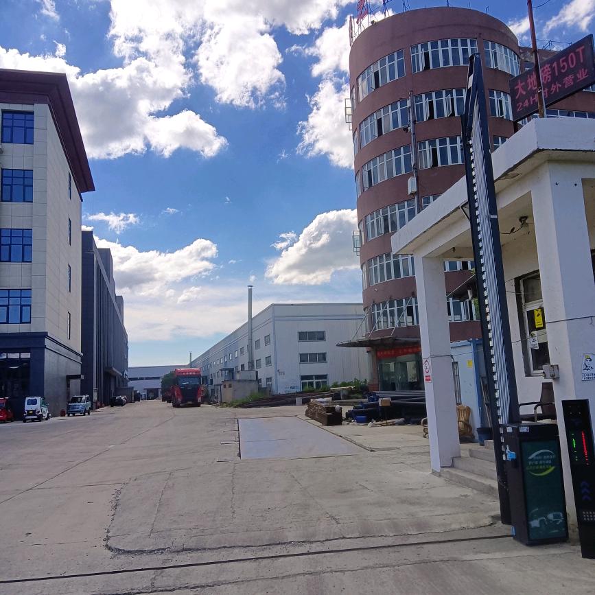 近山发哥祝大家节日快乐