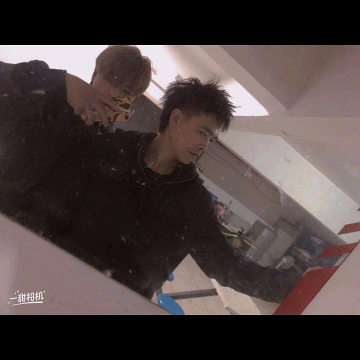 鱼七呀小龙