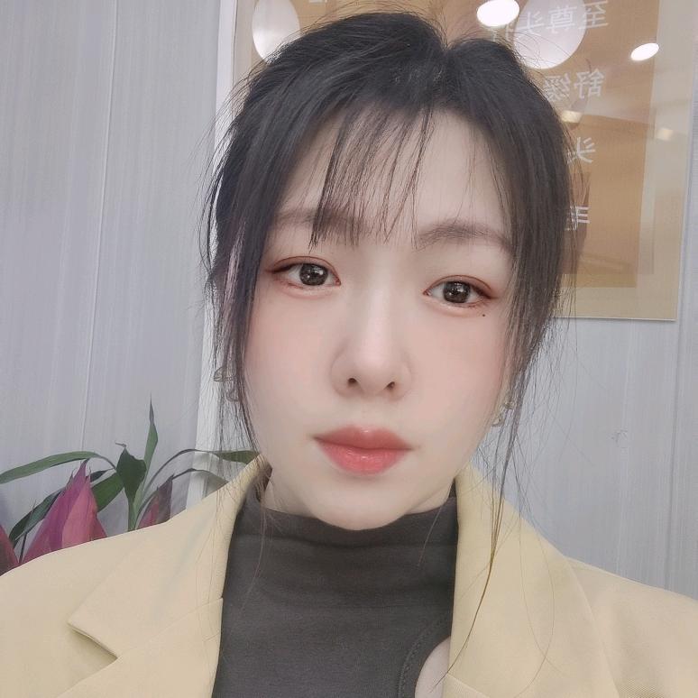 发彩地白发转黑美容美发馆(蔚蓝路店)