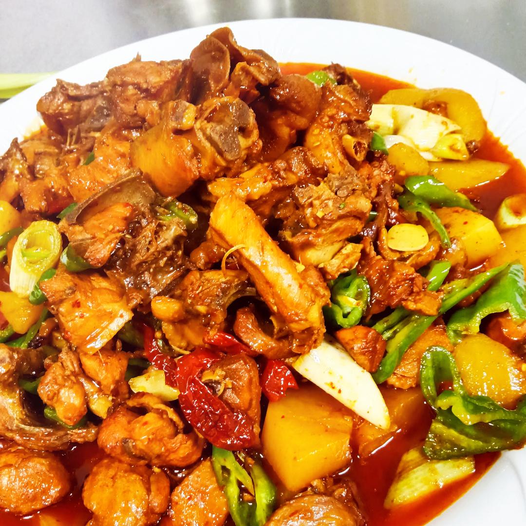大盘鸡，烧烤，牛肉汤