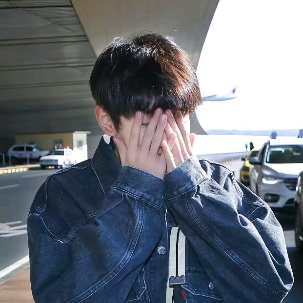 ʷᵧ